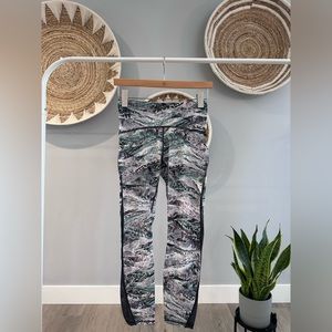 lululemon Train Times Tight 25”